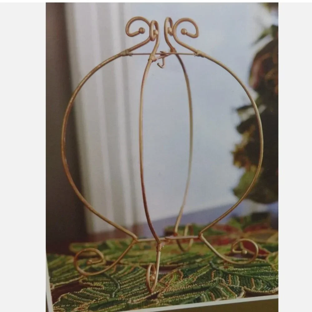 Pier 1 Imports - Christmas Ornament‎ Display Holder - Foldable Gold Tone